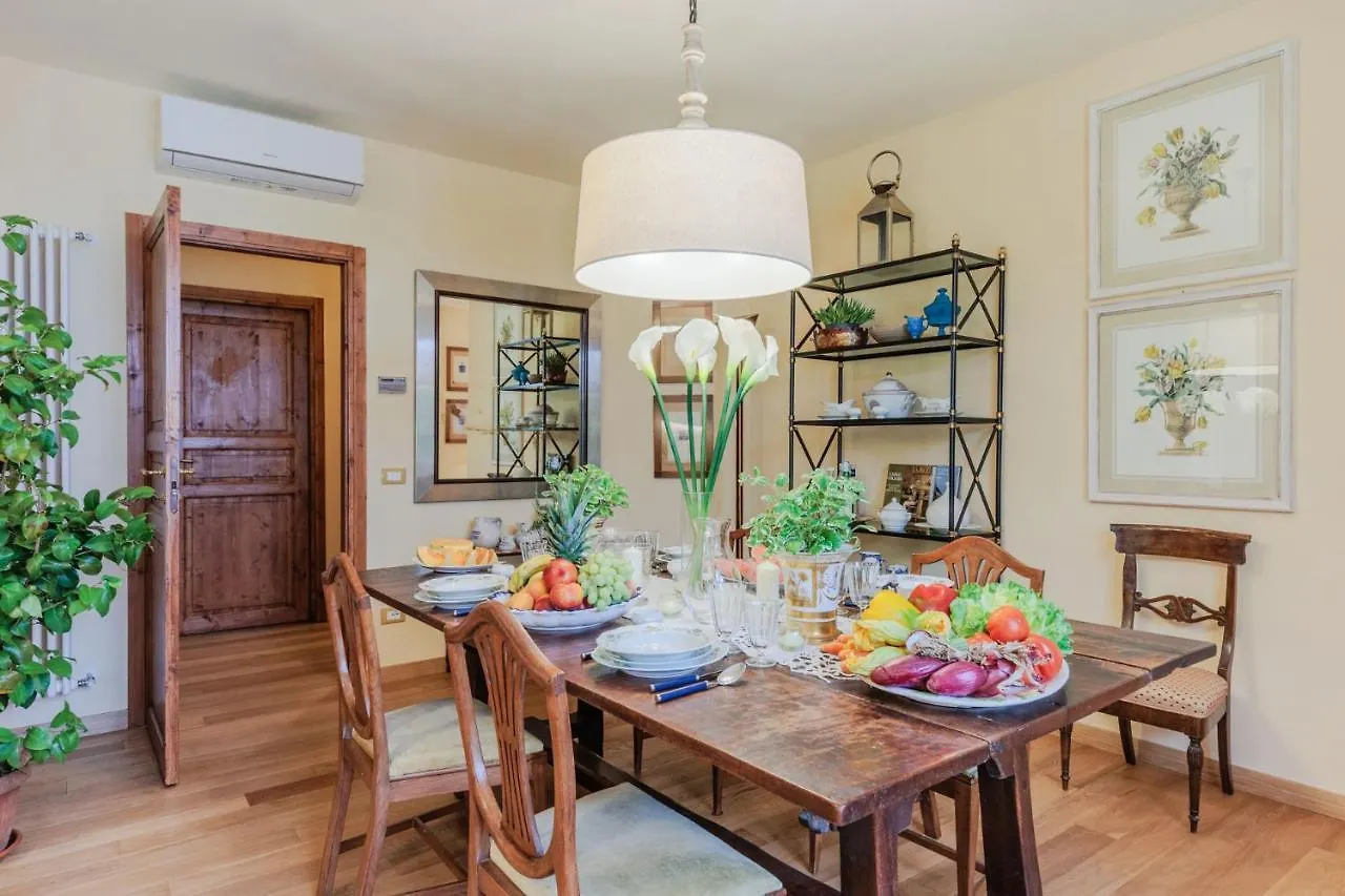 Villa Bassotta, A Charming Cottage Lucca İtalya