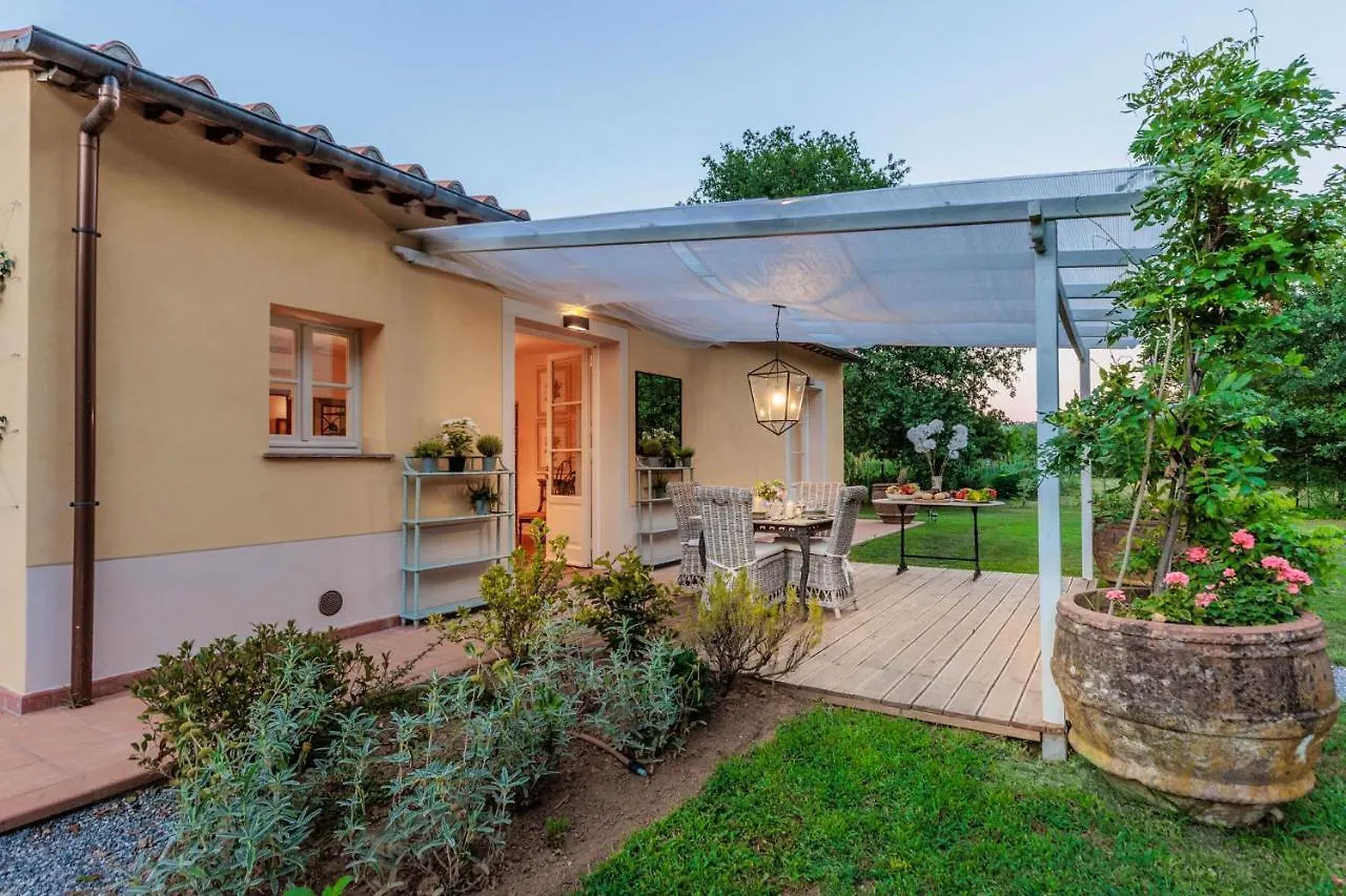 Villa Bassotta, A Charming Cottage Lucca 0*,